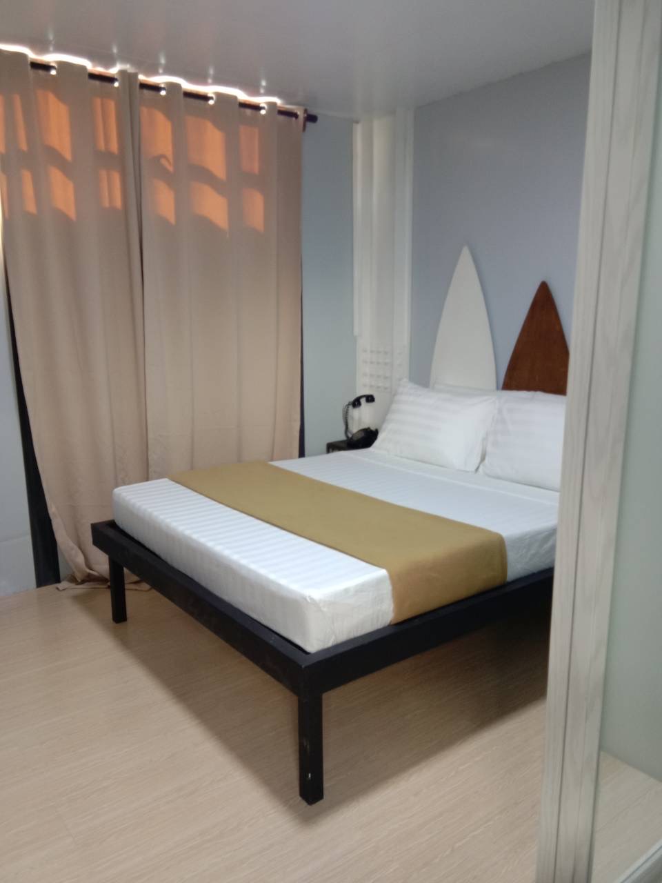 Customized Modern Design High Quality for Homes and Hotels for Bedroom and Apartment Use